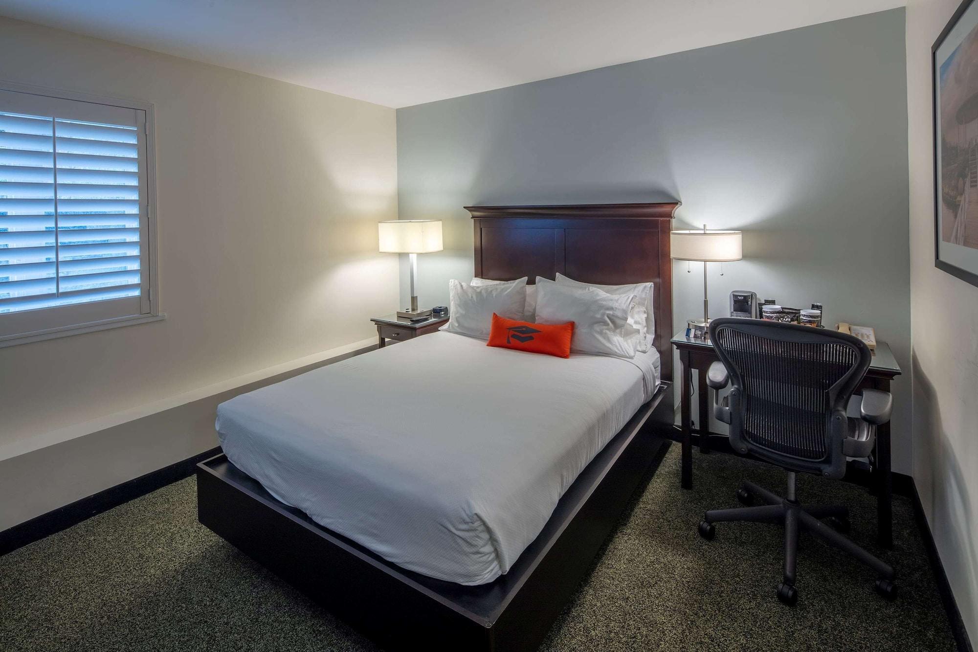 Collegian Hotel & Suites, Trademark Collection By Wyndham Syracuse Exteriér fotografie