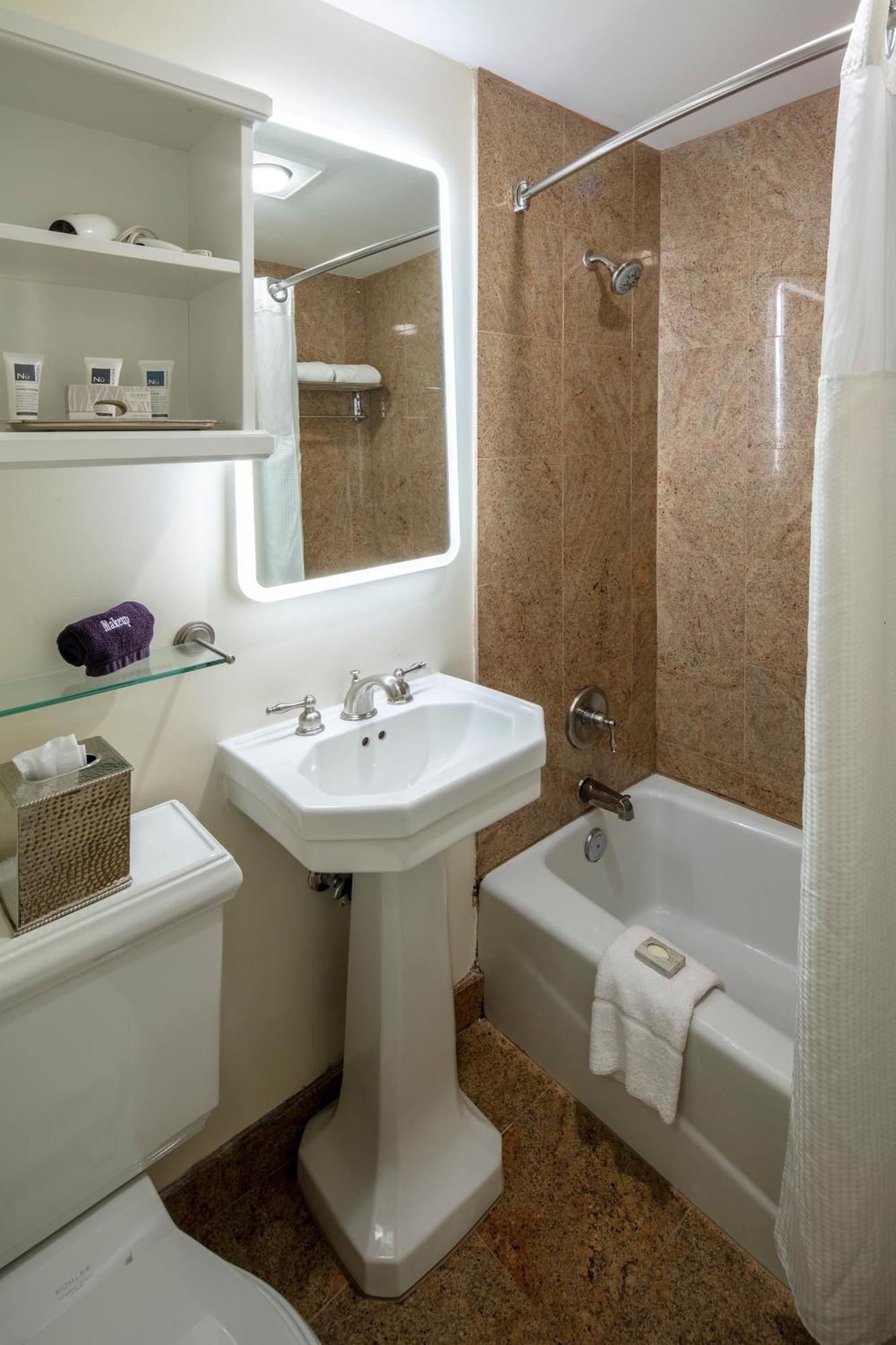 Collegian Hotel & Suites, Trademark Collection By Wyndham Syracuse Pokoj fotografie